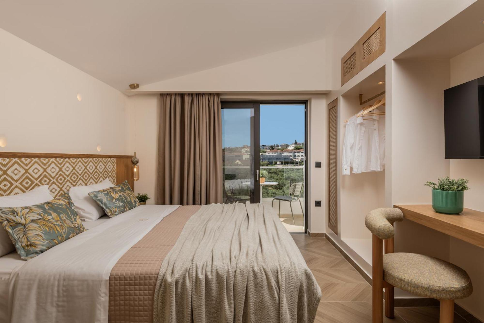 Isola Concept 4*